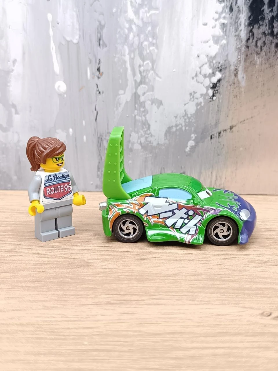 Coche Cars Wingo - Juguete nuevo (CES04) – photo 3